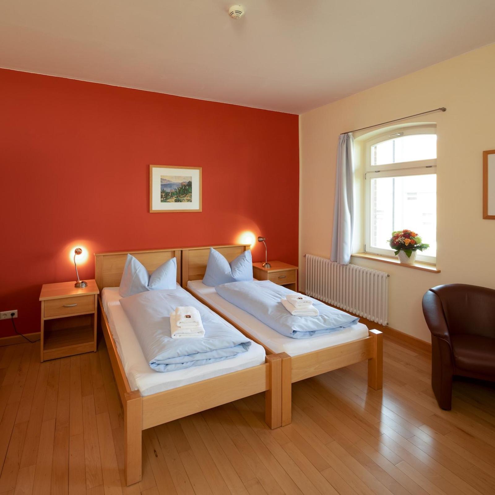 Biohotel Stiftsgut Wilhelmsgluecksbrunn Creuzburg Экстерьер фото