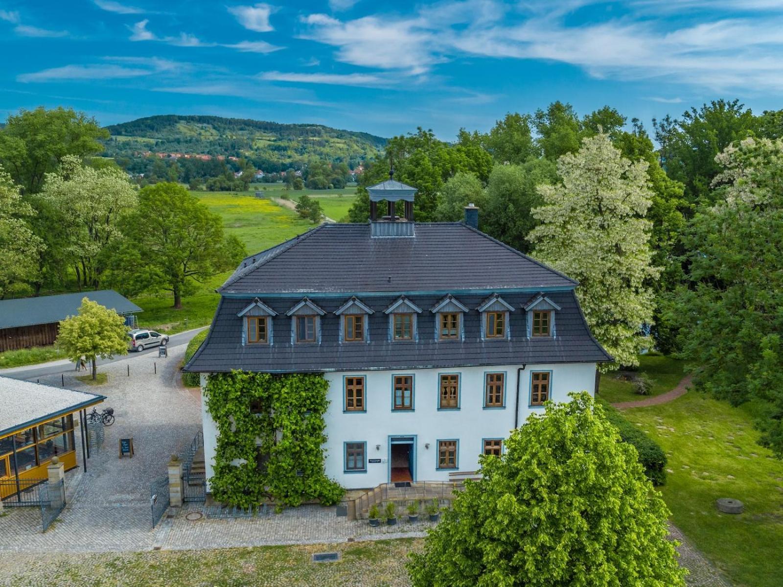 Biohotel Stiftsgut Wilhelmsgluecksbrunn Creuzburg Экстерьер фото