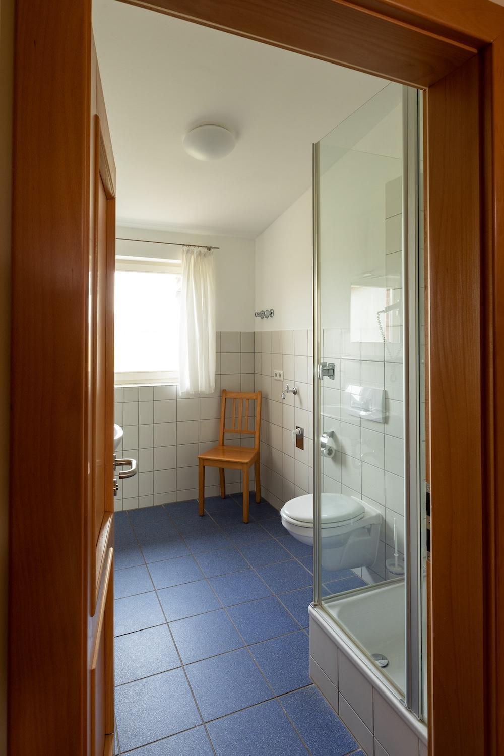 Biohotel Stiftsgut Wilhelmsgluecksbrunn Creuzburg Экстерьер фото